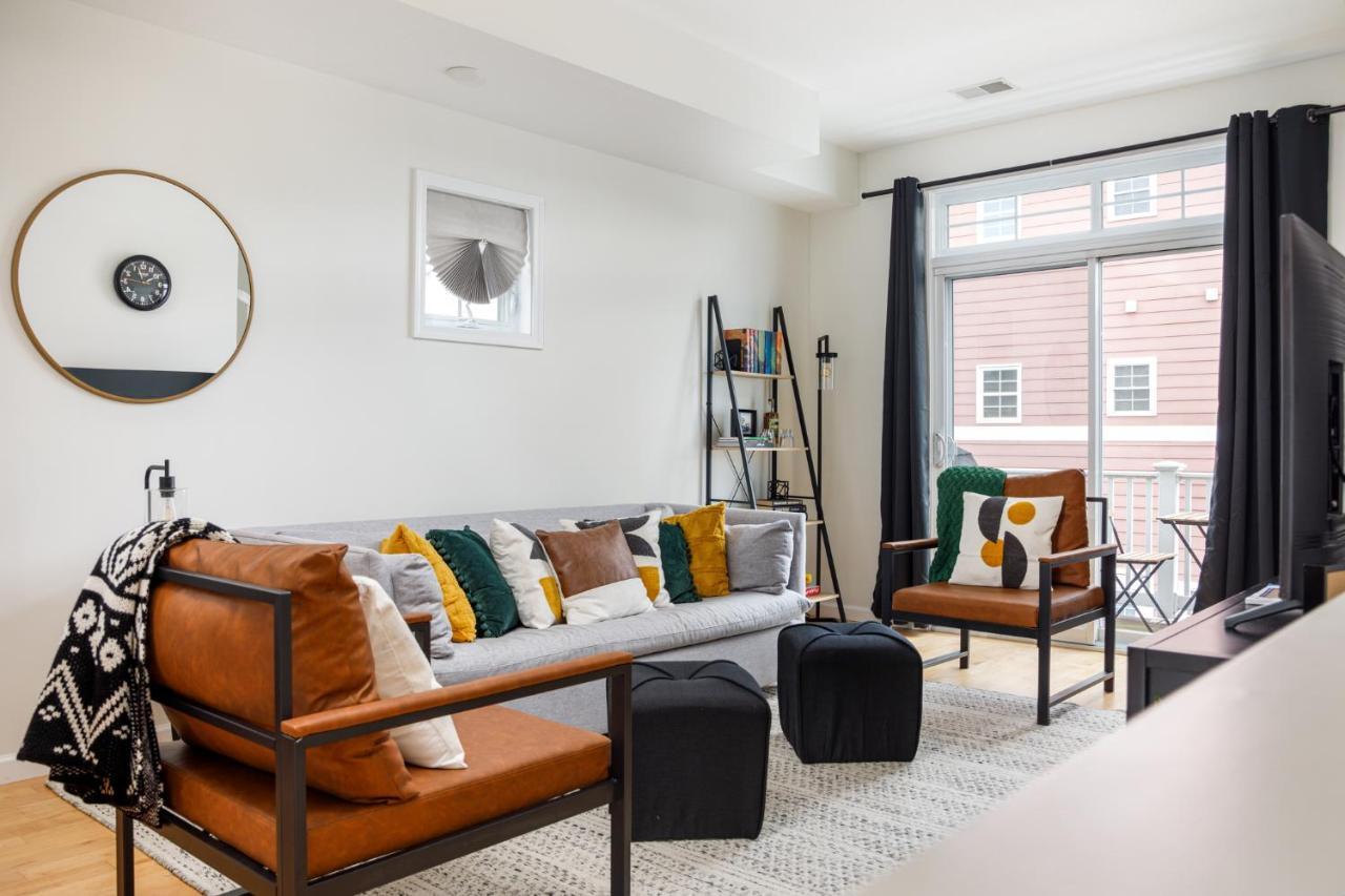 Midtown Modern - Urban Condo Walkable To Bars And Beach Traverse City Exterior foto