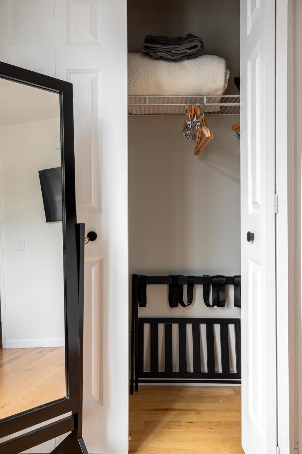 Midtown Modern - Urban Condo Walkable To Bars And Beach Traverse City Exterior foto